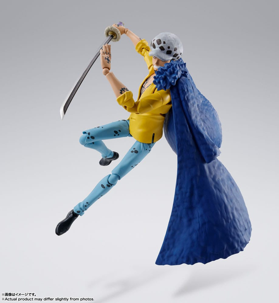One Piece  Trafalgar Law -The Raid on Onigashima- 16 cm S.H. Figuarts Action Figure