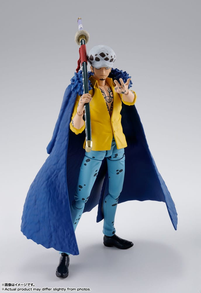 One Piece  Trafalgar Law -The Raid on Onigashima- 16 cm S.H. Figuarts Action Figure