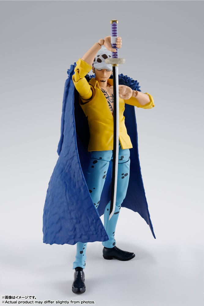 One Piece  Trafalgar Law -The Raid on Onigashima- 16 cm S.H. Figuarts Action Figure