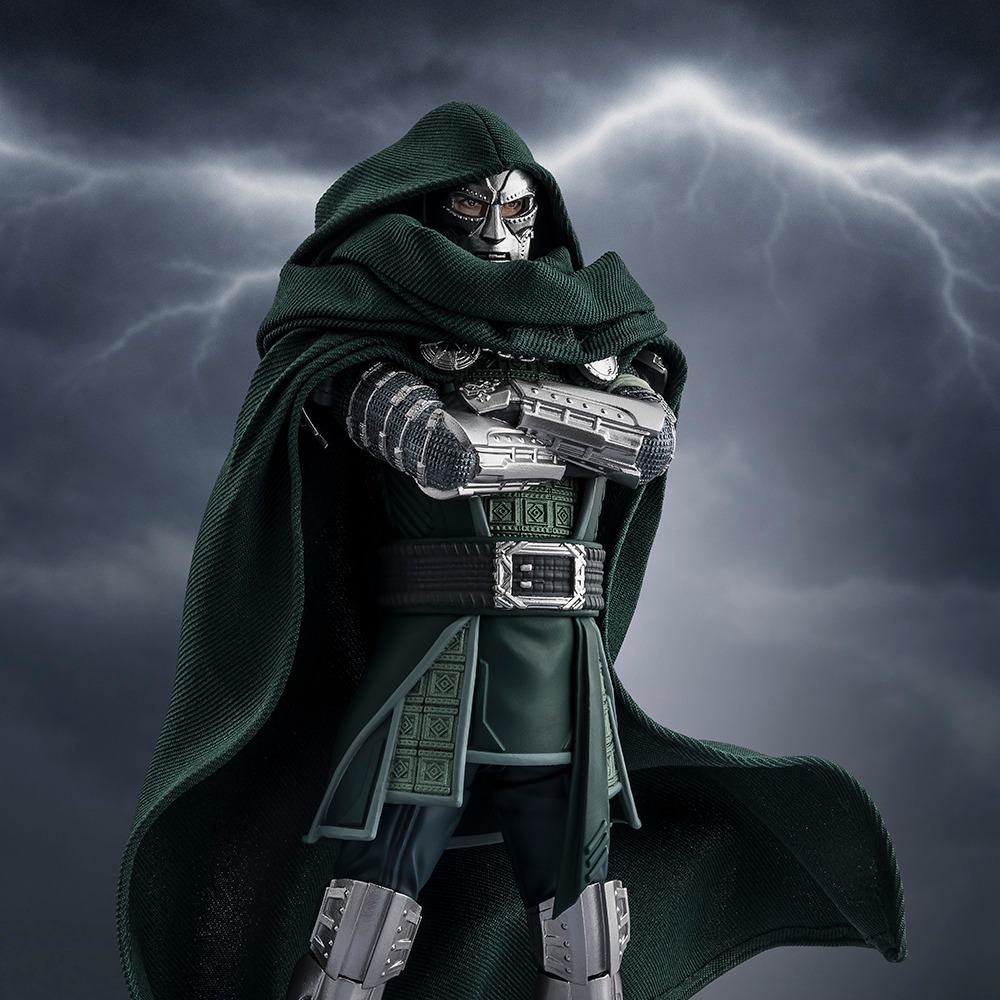 Doctor Doom - Avengers Doomsday - S.H.Figuarts Action Figure