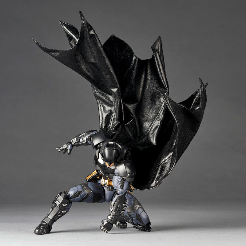Batman: Arkham Knight Batman Revoltech Amazing Yamaguchi Action Figure