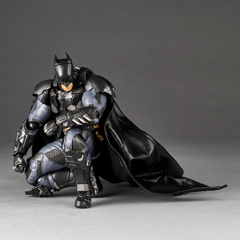 Batman: Arkham Knight Batman Revoltech Amazing Yamaguchi Action Figure