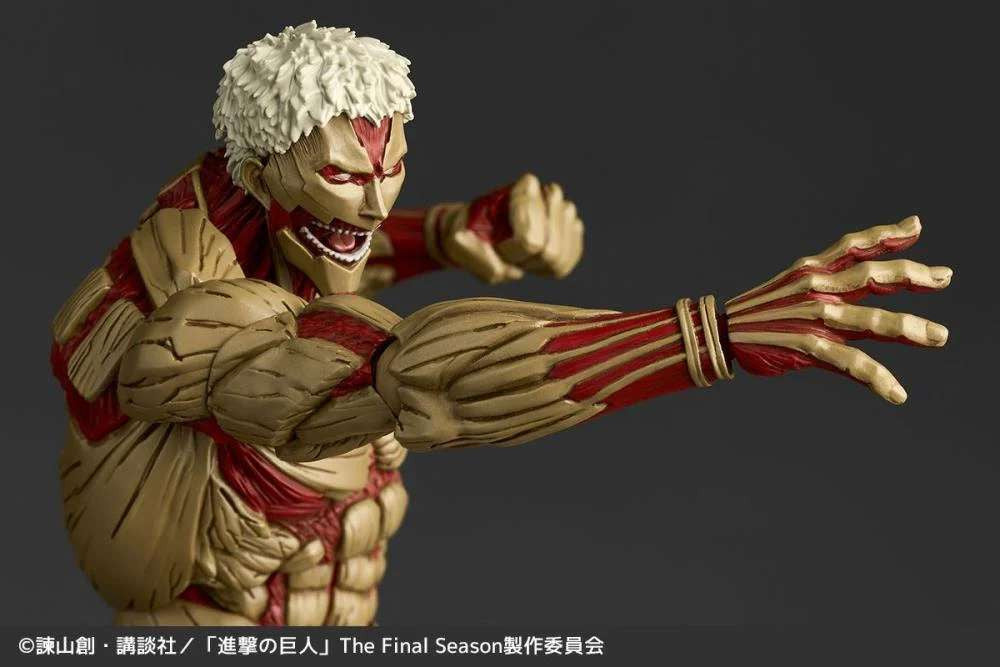 Attack on Titan: Armored Titan- Revoltech Amazing Yamaguchi Action Figure