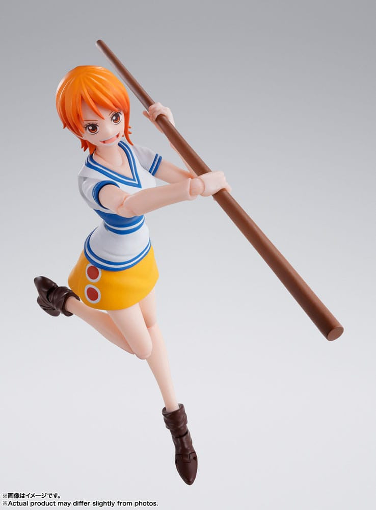 One Piece: Nami Romance Dawn S.H.Figuarts Action Figure