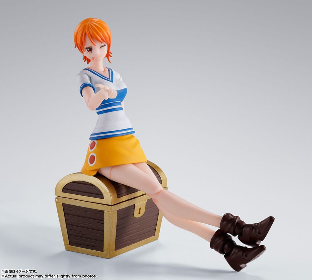 One Piece: Nami Romance Dawn S.H.Figuarts Action Figure