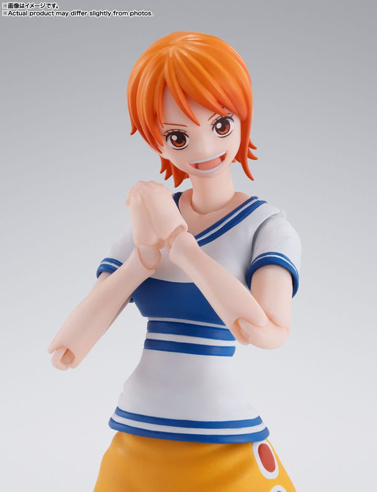 One Piece: Nami Romance Dawn S.H.Figuarts Action Figure