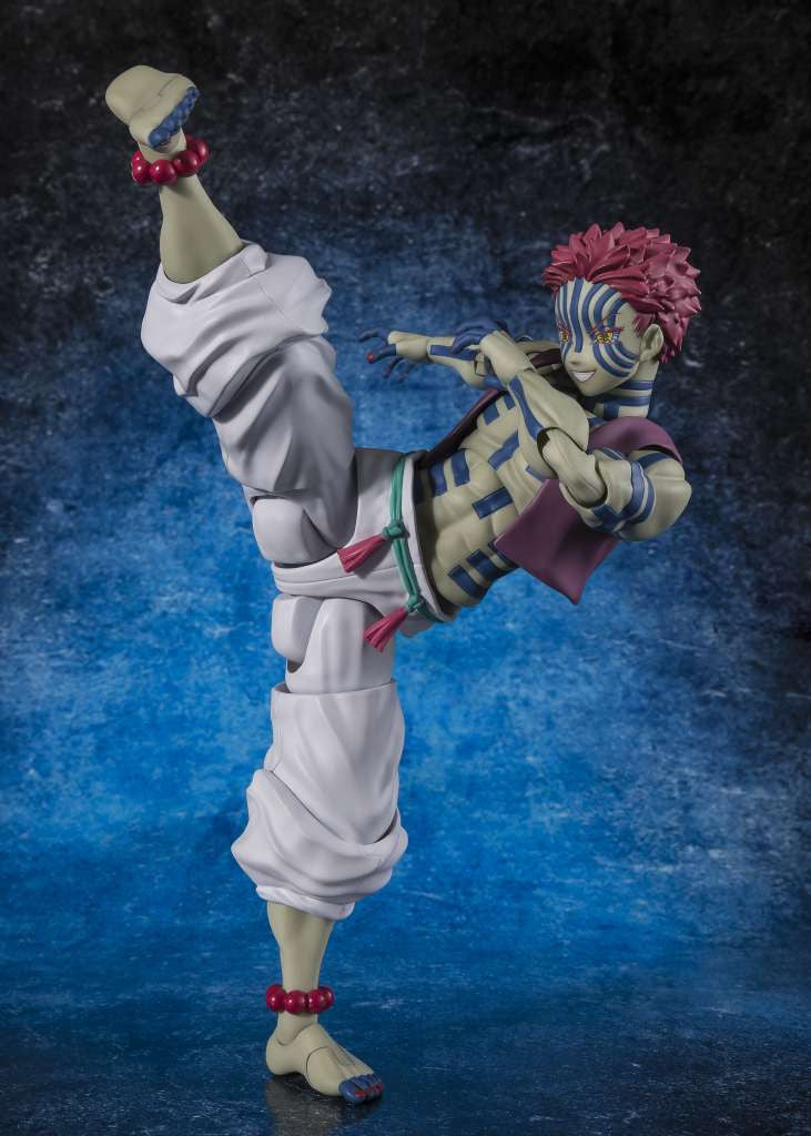 Demon Slayer Kimetsu no Yaiba:  Akaza S.H.Figuarts Action Figure 15cm
