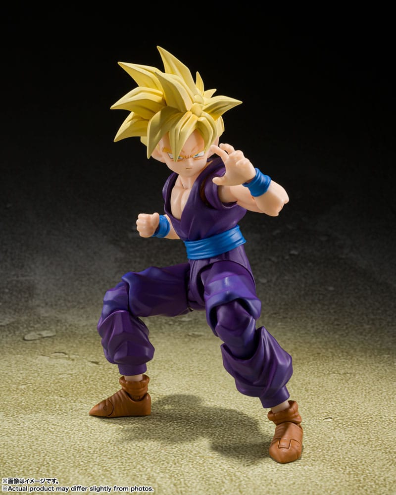 Dragon Ball Z Super Saiyan Son Gohan - The Warrior Who Surpassed Goku S.H. Figuarts Action Figure