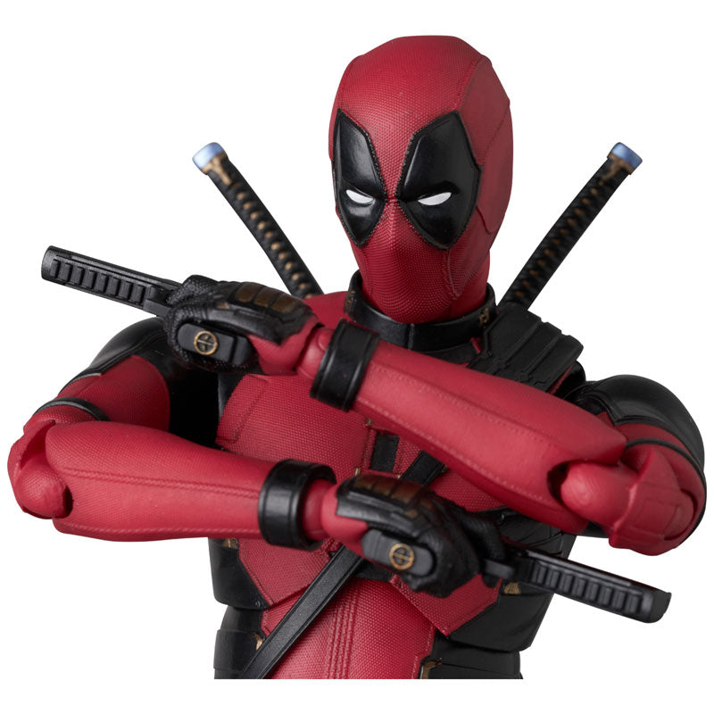 MAFEX Deadpool: Deadpool & Wolverine (No.284)