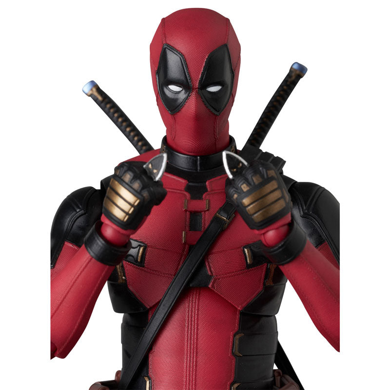 MAFEX Deadpool: Deadpool & Wolverine (No.284)