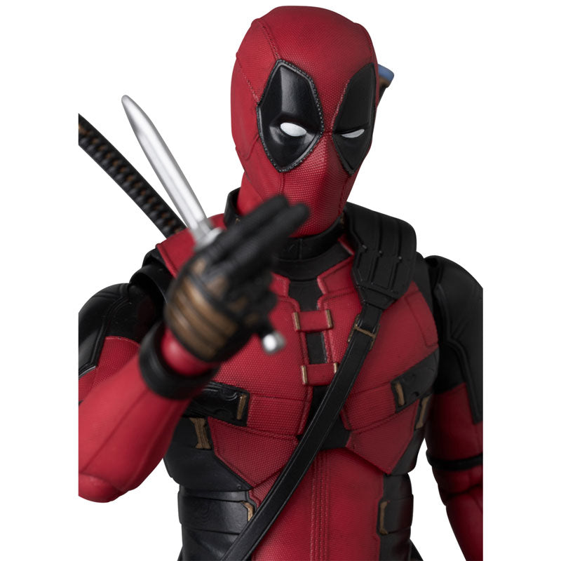 MAFEX Deadpool: Deadpool & Wolverine (No.284)