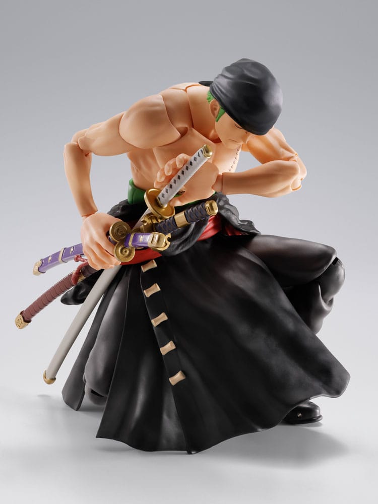 One Piece  Roronoa Zoro The King of Hell S.H.Figuarts Action Figure 15 cm